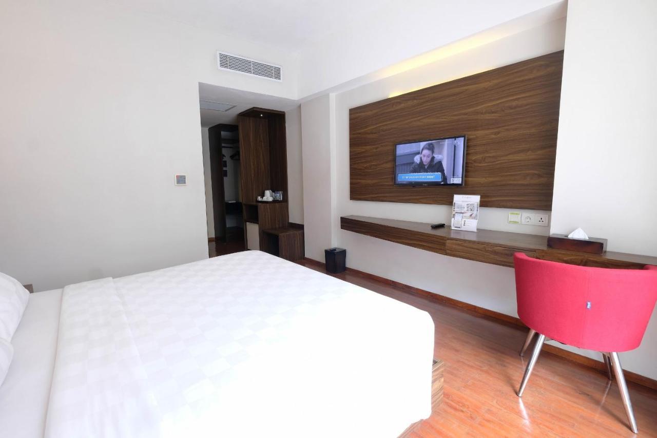 The Bene Hotel Kuta Lombok Exteriör bild